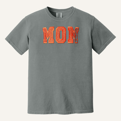 MOM Varsity Glitter Letter Tee – Comfort Colors Tee in Grey