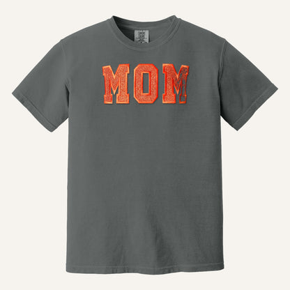 MOM Varsity Glitter Letter Tee – Comfort Colors Tee in Pepper